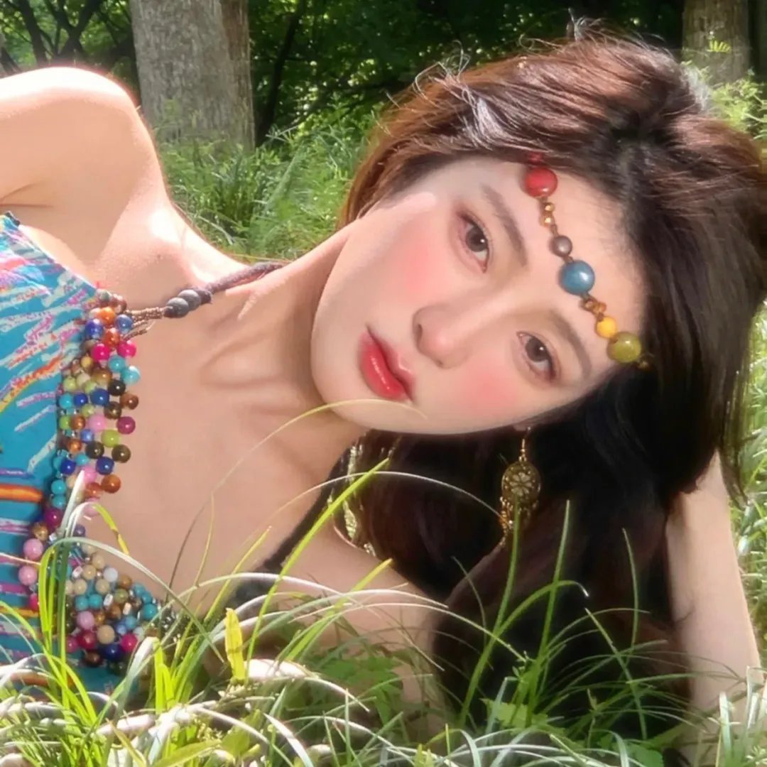 美丽新世界海报