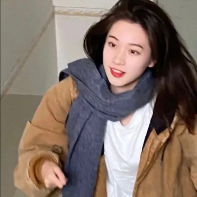 驼背人与舞女海报